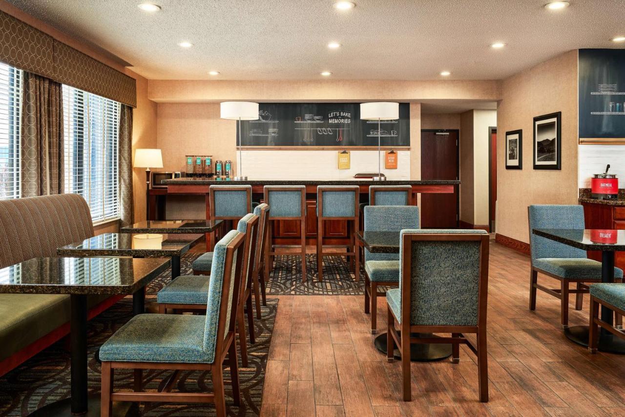 Hampton Inn Лонгмонт Экстерьер фото
