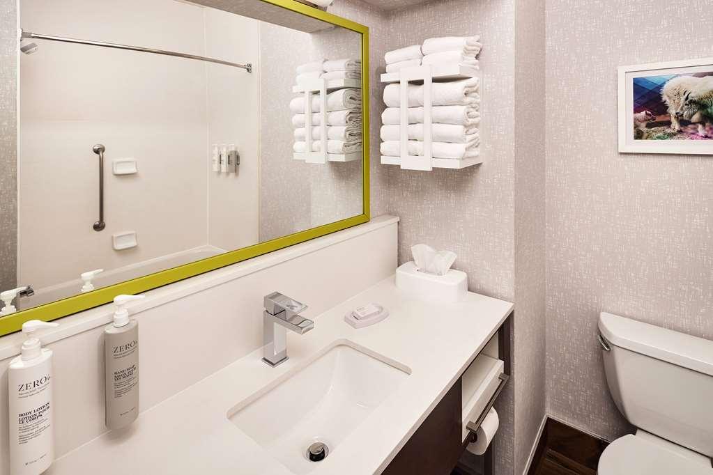 Hampton Inn Лонгмонт Номер фото