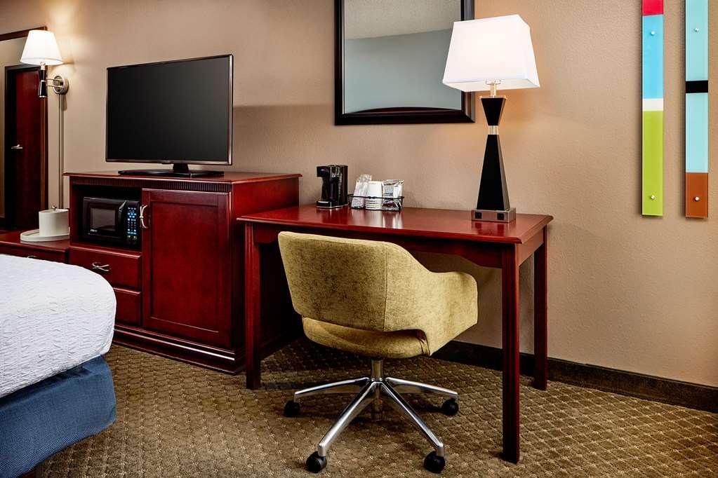 Hampton Inn Лонгмонт Номер фото